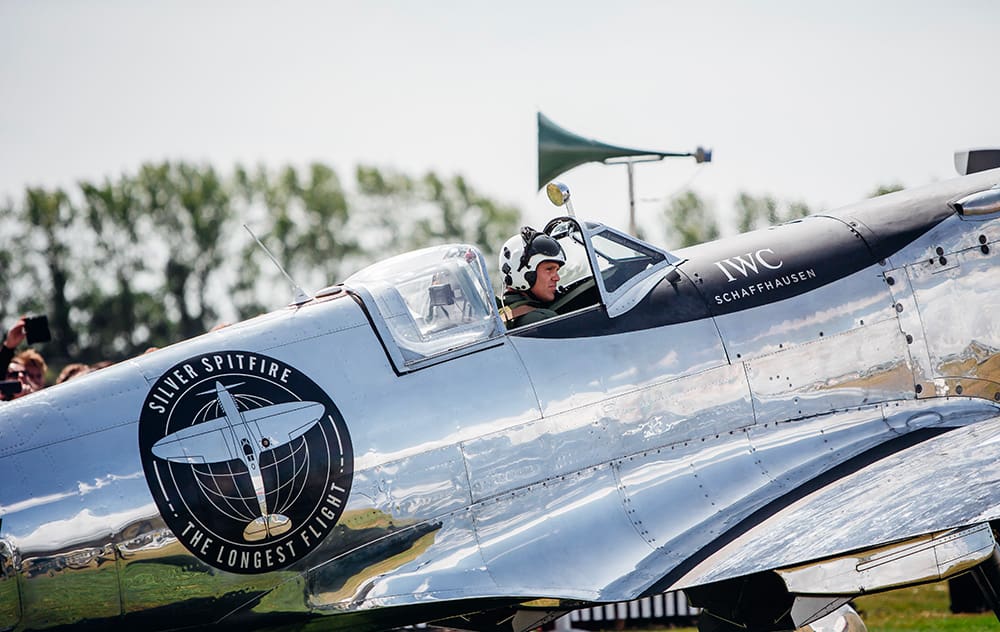 0011-ste-9777-349425 iwc Silver Spitfire - The Longest Flight